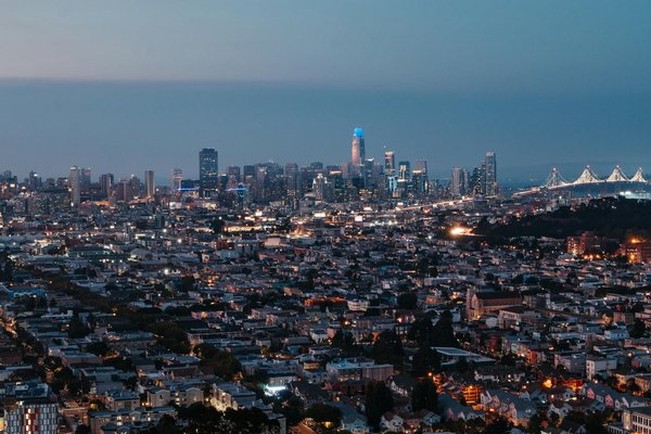 Comment les jeux vidéo peuvent-ils être utilisés pour enseigner les principes de la météorologie?